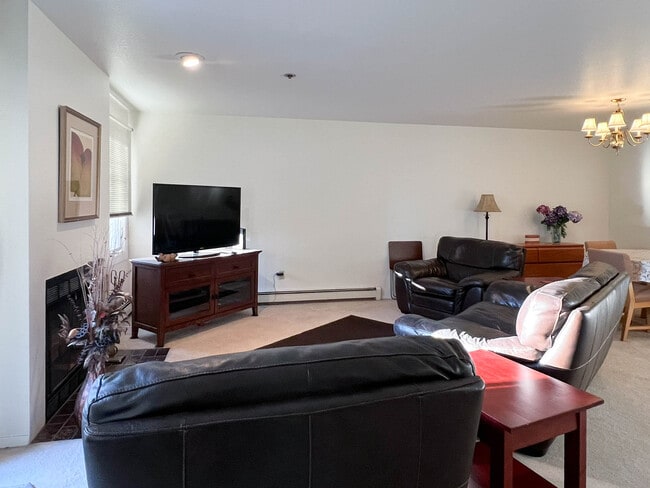 Photo - 315 E 12th Ave