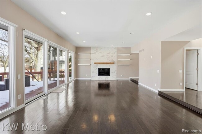 Photo - 4606 Strandwyck Rd