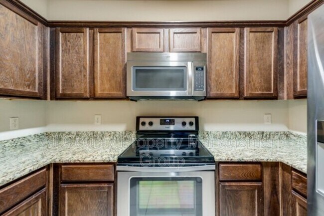 1579 Cozy Dr