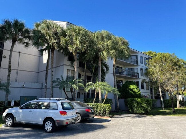 Building Photo - Calusa 403DN Unit 403DN