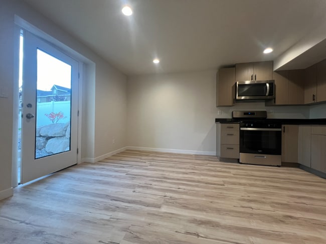 Photo - 3923 W Rock Is Ave Unit Basement