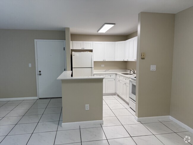 Building Photo - 805 NE 199th St Unit 106 Rental
