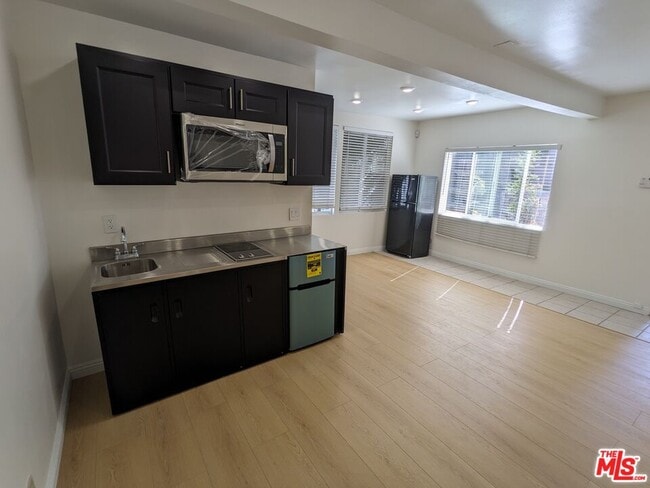 Photo - 326 S Almont Dr