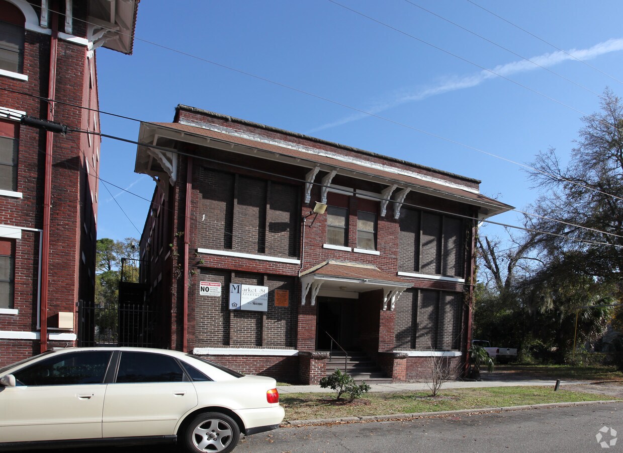 Photo - Patriot Spring on Market