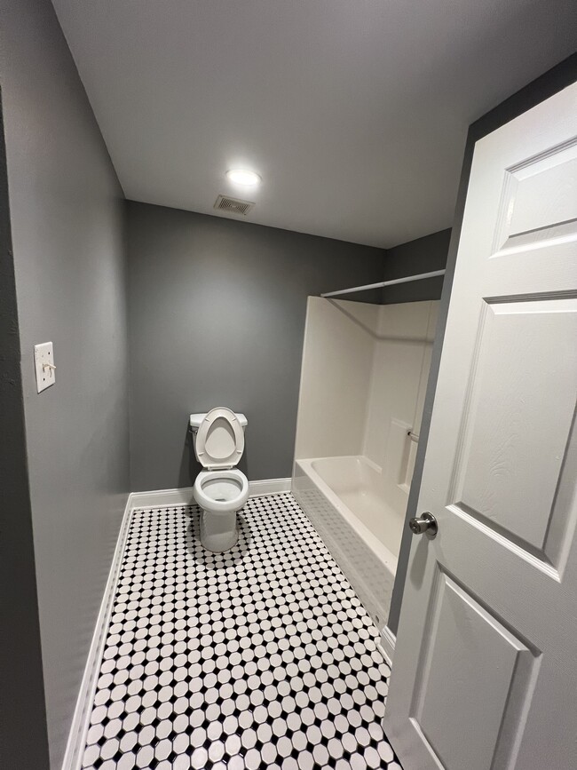 Photo - 2165 N Tonti St