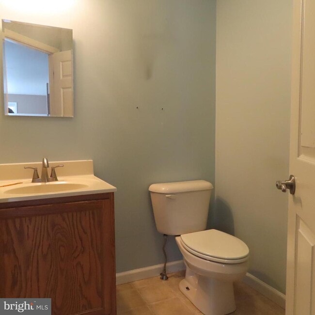 Photo - 5237 Rolling Rd