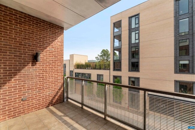 Photo - 112 5th St SE Unit 3D Rental
