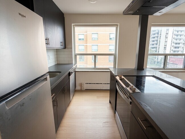 420 Eglinton Ave E Unit 502