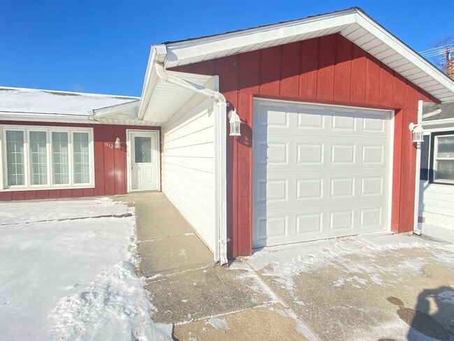 Building Photo - 5512 Washington St Unit 5512