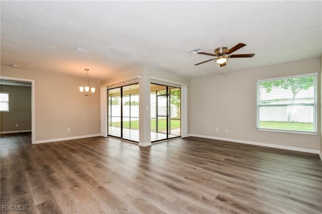 Photo - 1820 SE 10th St