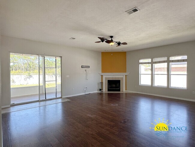 Photo - Stunning 3 Bedroom Home in Navarre!