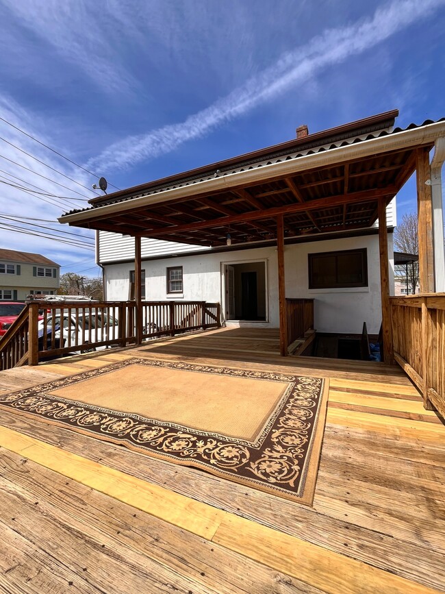 Photo - 108 Ruden St