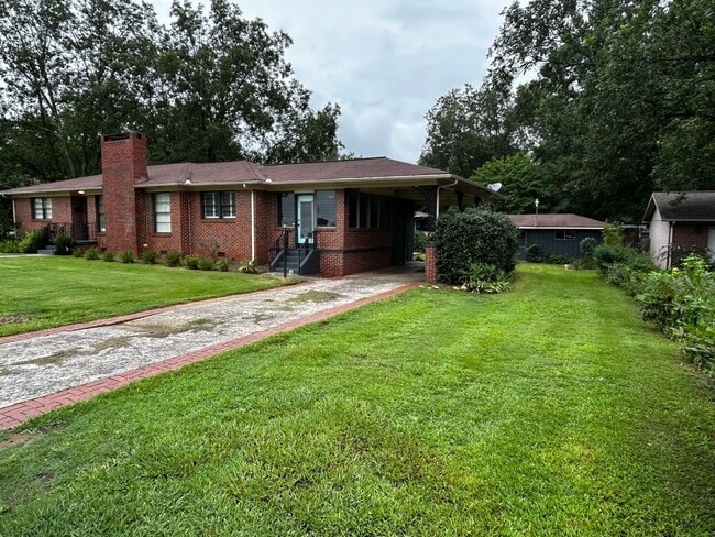 Photo - Spacious Home In Oxford