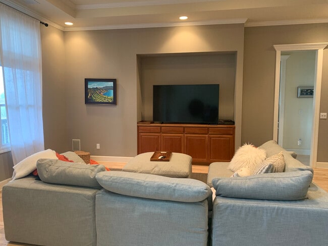 Photo - 150 Old Vine Ln