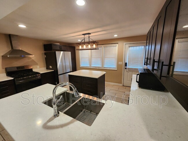 Photo - 1440 S Brown Ave