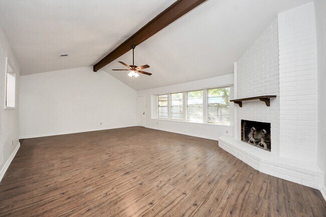 Photo - 5306 Mossgrey Ln
