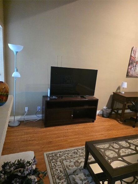 Photo - 1962 Augusta Dr