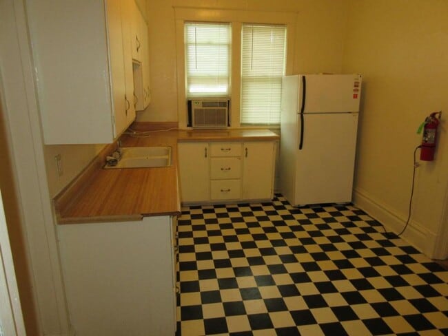 Photo - 3 Bedroom 1 Bathroom Duplex