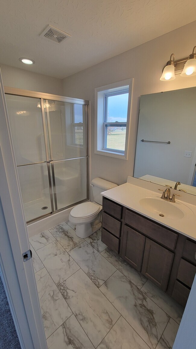 Photo - 114 Creek Dr