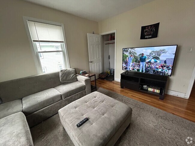 Building Photo - 41 Hancock Ave Unit 2 Rental