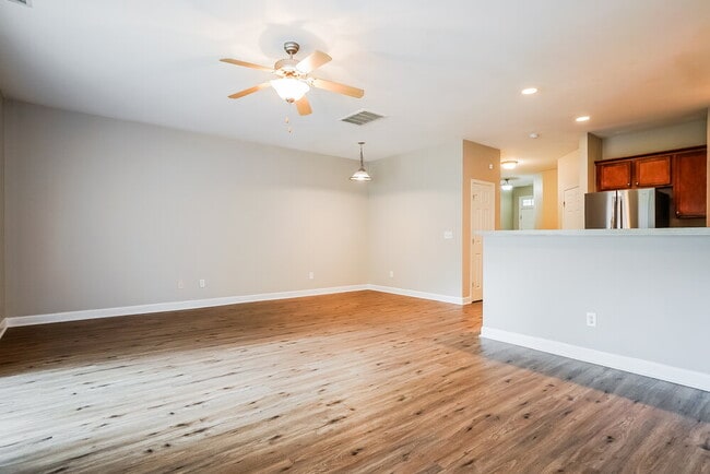 Photo - 2545 Spring Oaks Way