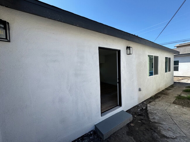 Building Photo - 4107 Shirley Ave Rental