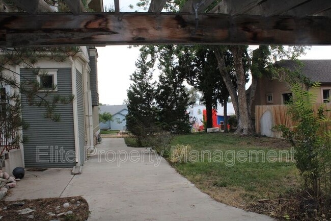 Photo - 511 W 13th St