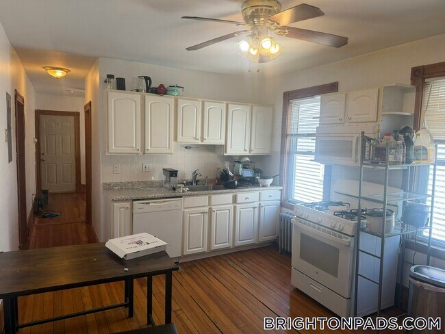 Photo - 45 Litchfield St Unit 3