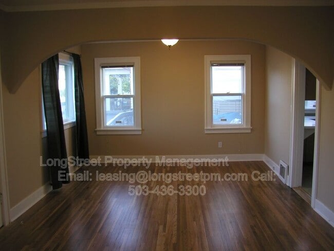 Photo - 6325 N Maryland Ave