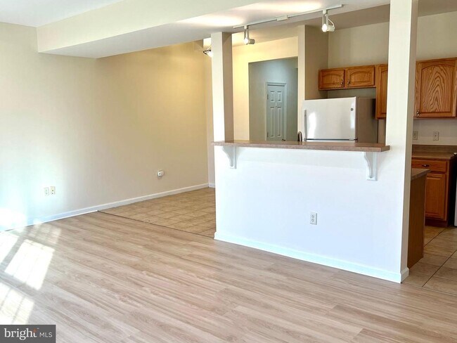 Photo - 2037 Powell Dr