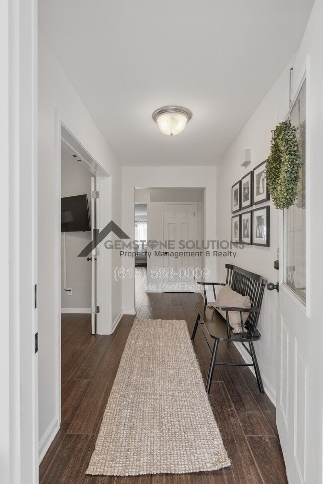 Photo - 7111 Lenox Village Dr
