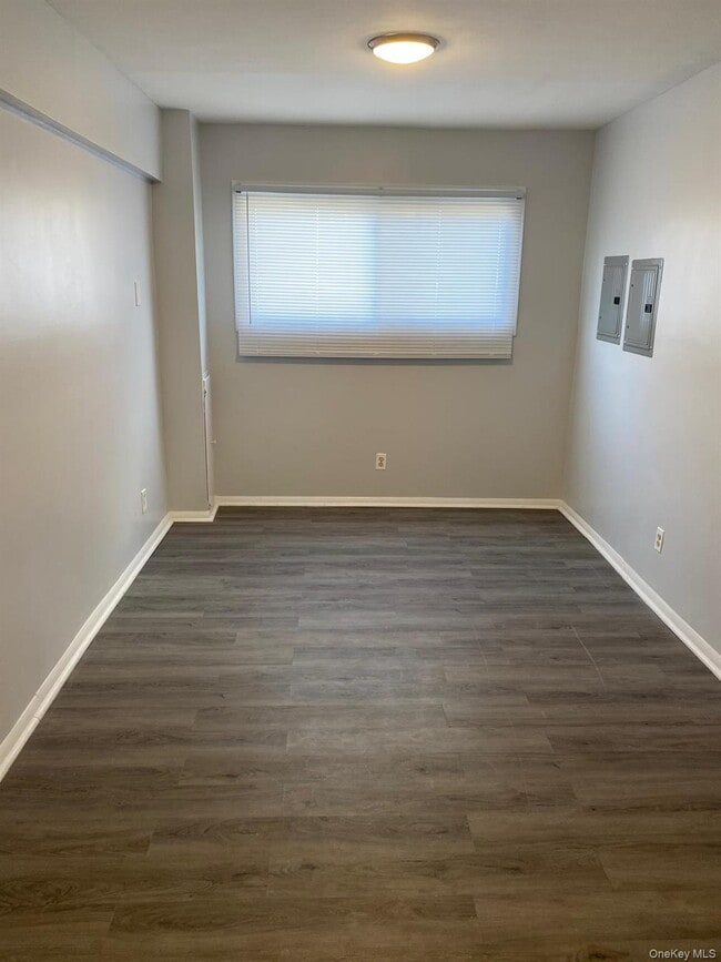 Building Photo - 149-65-149257 257th St