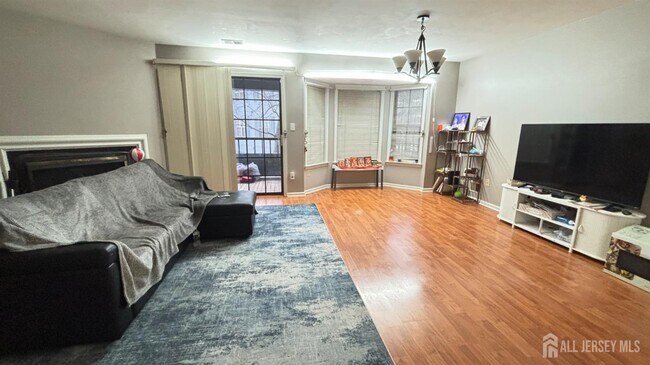 Photo - 1107 Woodhaven Dr