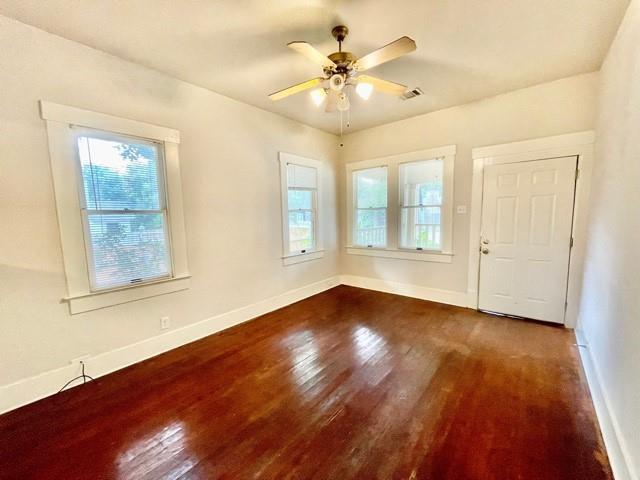 Photo - 506 E 38th St