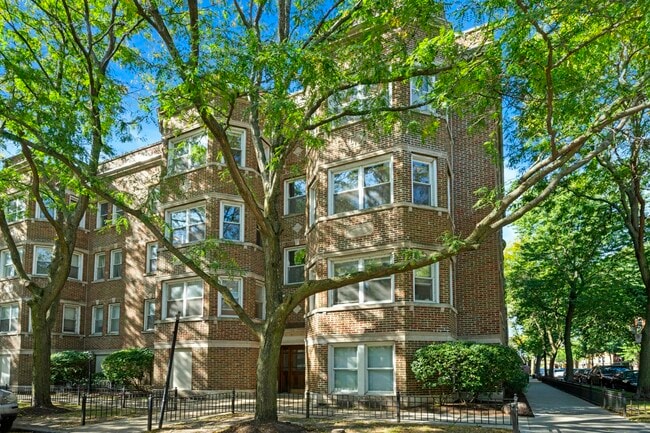 Photo - 6040 N Kenmore Ave Unidad #1