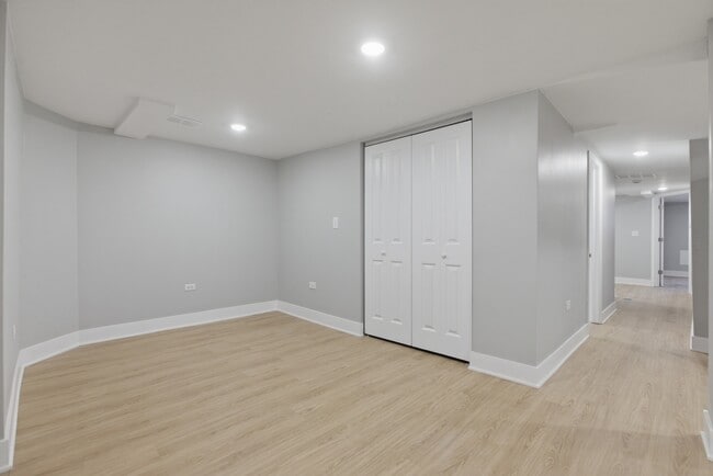 Photo - 3716 N Racine Ave