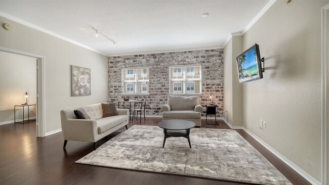 Photo - Annual furnished OPTIONAL 2-bed 2-bath upscale condo in the Broadway Promenade