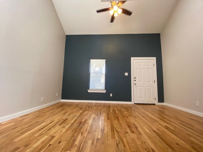 Photo - Pecan Walk #304