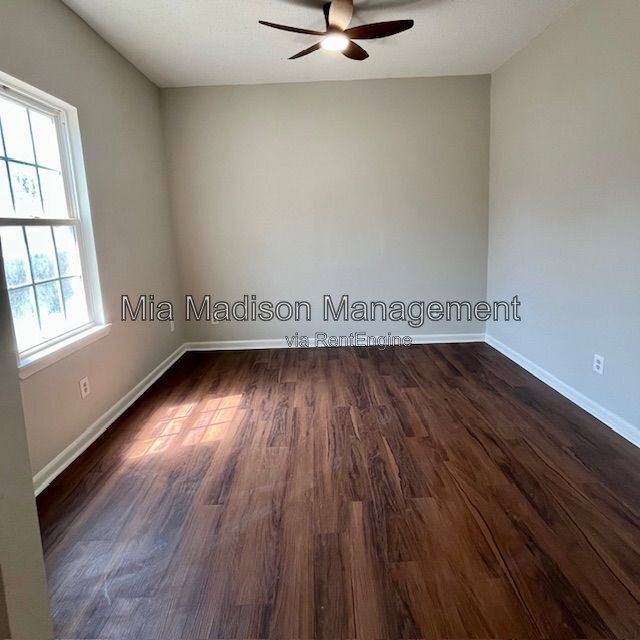 628 W Anderson Ln