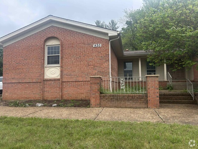 Building Photo - 420 Hillandale Ave Rental
