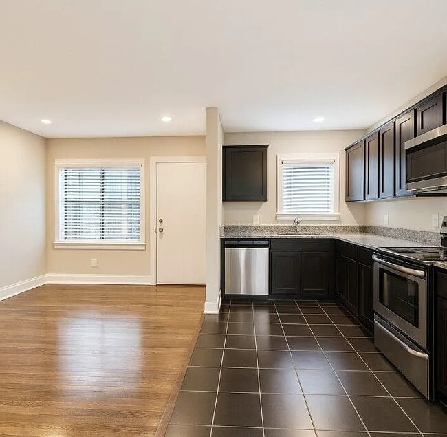 Photo - 304 Welch St