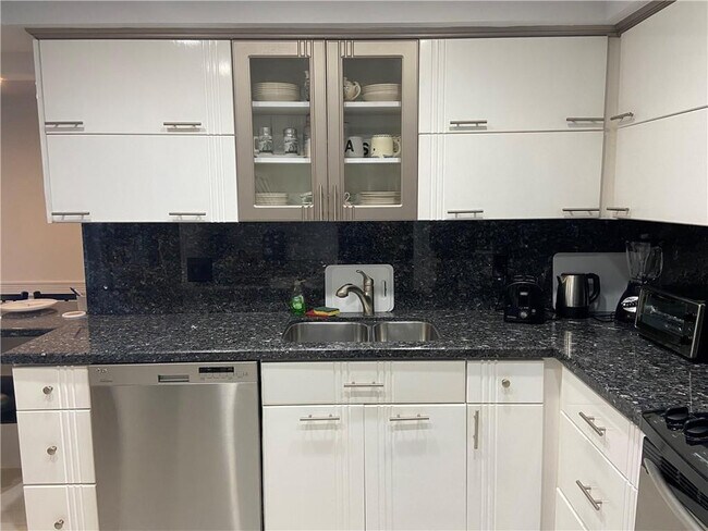 Photo - 5000 N Ocean Blvd Unidad 810