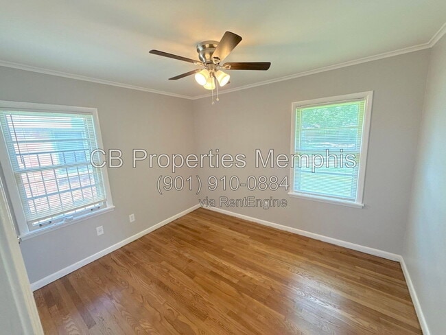 Photo - 1711 Myrna Ln