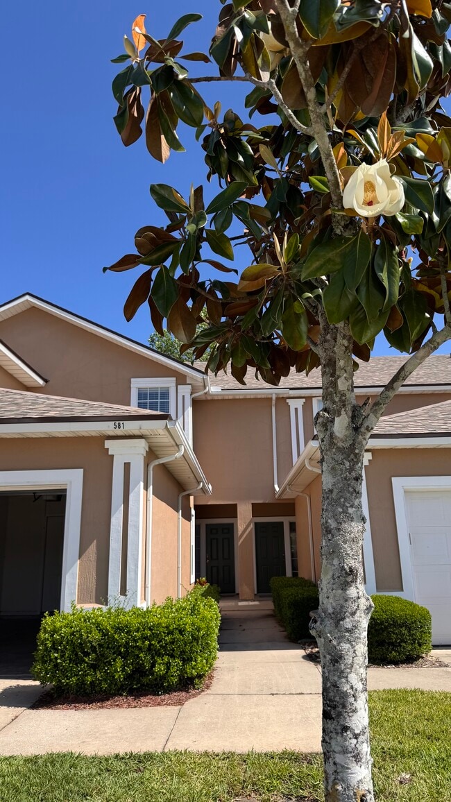 Photo - 581 Scrub Jay Dr