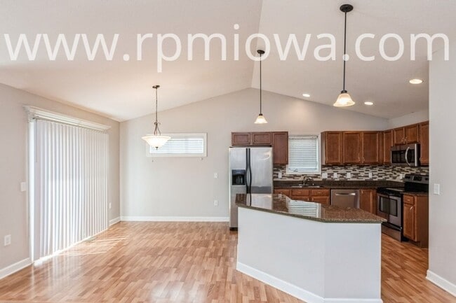 Photo - FINISHED BASEMENT!! 4 Bedroom, 3 Bathroom Home in North Ankeny