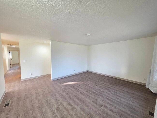 Photo - 1607 S Olson St