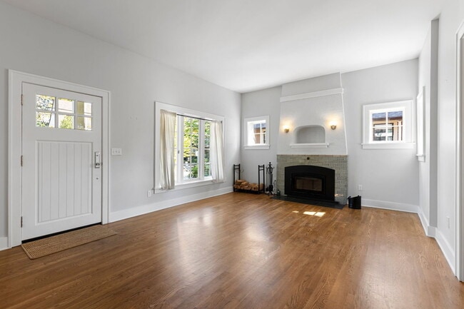 Photo - 2715 NE 35th Ave