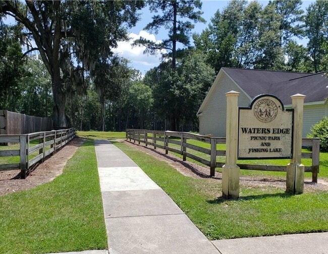 Photo - 598 Bristol Wy