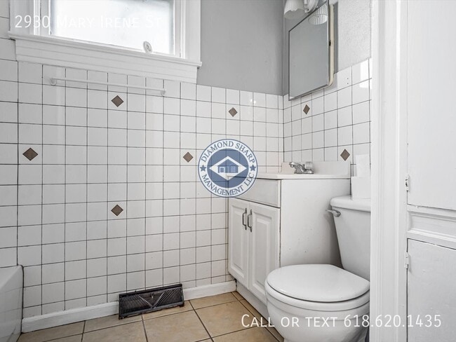 2930 Mary Irene St