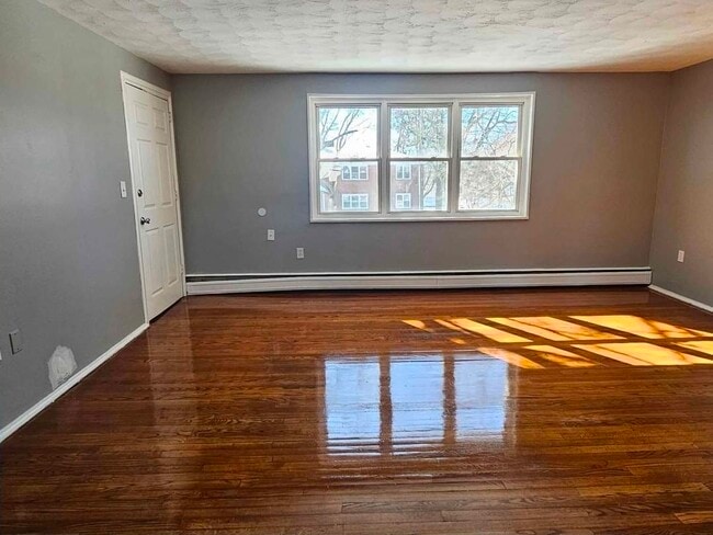 Photo - 1279 Quinnipiac Ave Unidad 19